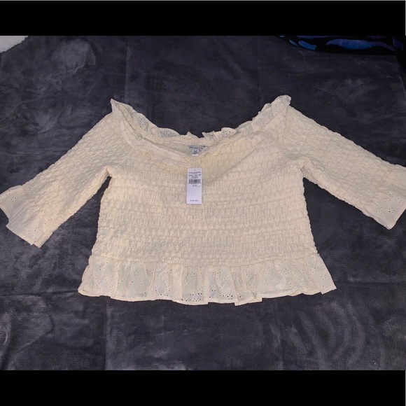 ⭐️NWT AE Smocked Off the Shoulder Top - Picture 3 of 7
